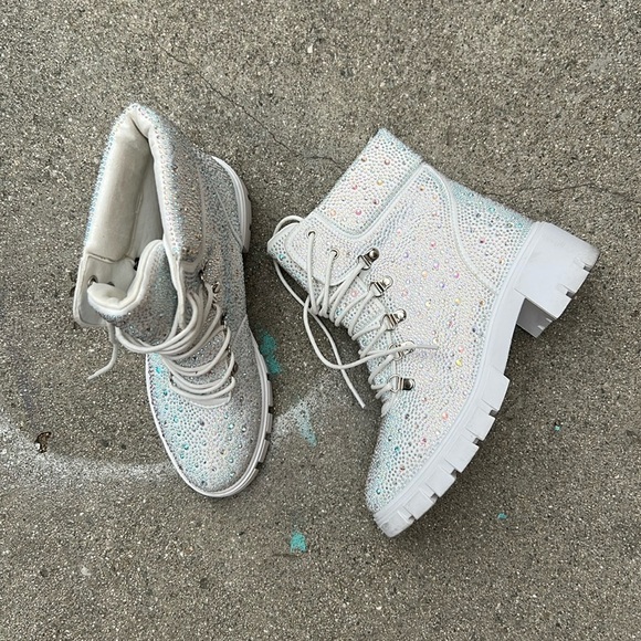 LILIANA boots - Picture 2 of 10